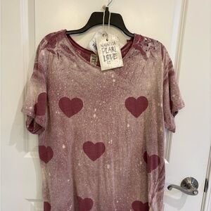 Magnolia Pearl Maroon Heart Tee